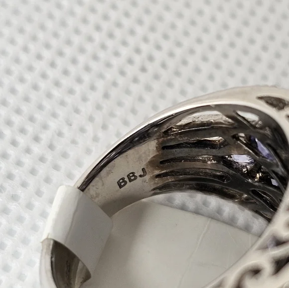 Earth Mined Tanzanite Cluster Ring Size 8! NWT - Picture 7 of 12